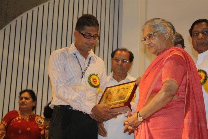 309410_272662796086973_1184631025_n